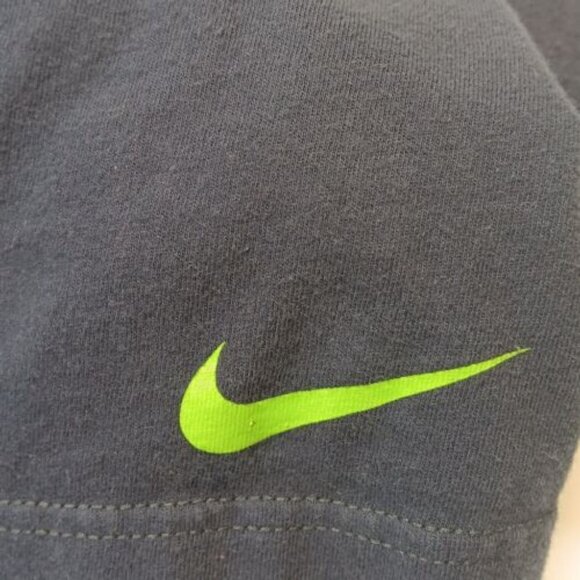 Seattle Seahawks Size XL Nike Blue Tee Short Sleeve NFL Football - Picture 6 of 8